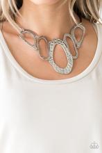 Load image into Gallery viewer, Silver Hammered Necklace

